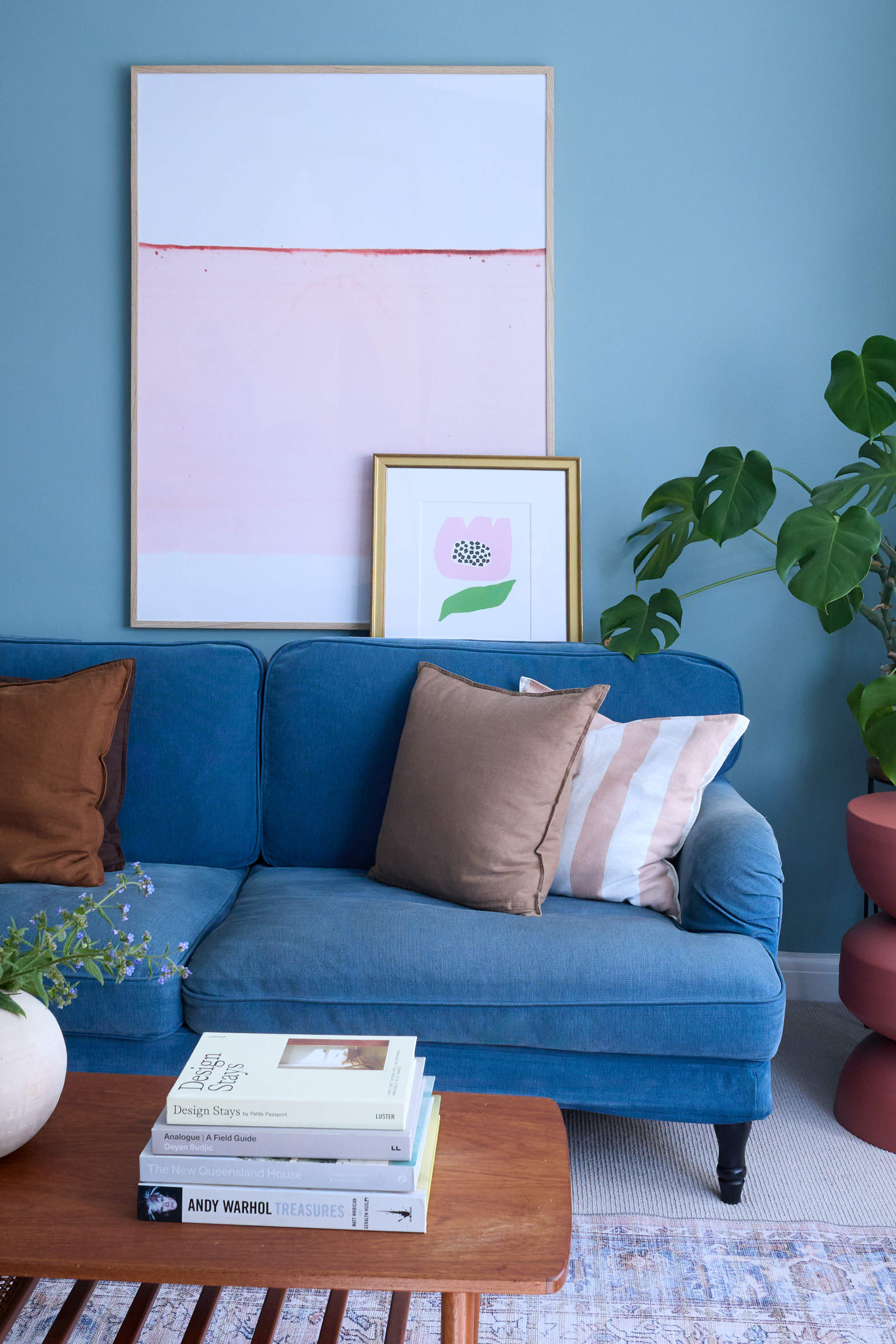 Art included: Sgraffito 327 by Michael Lentz, Colourful botanical #4 by Jessica Nielsen